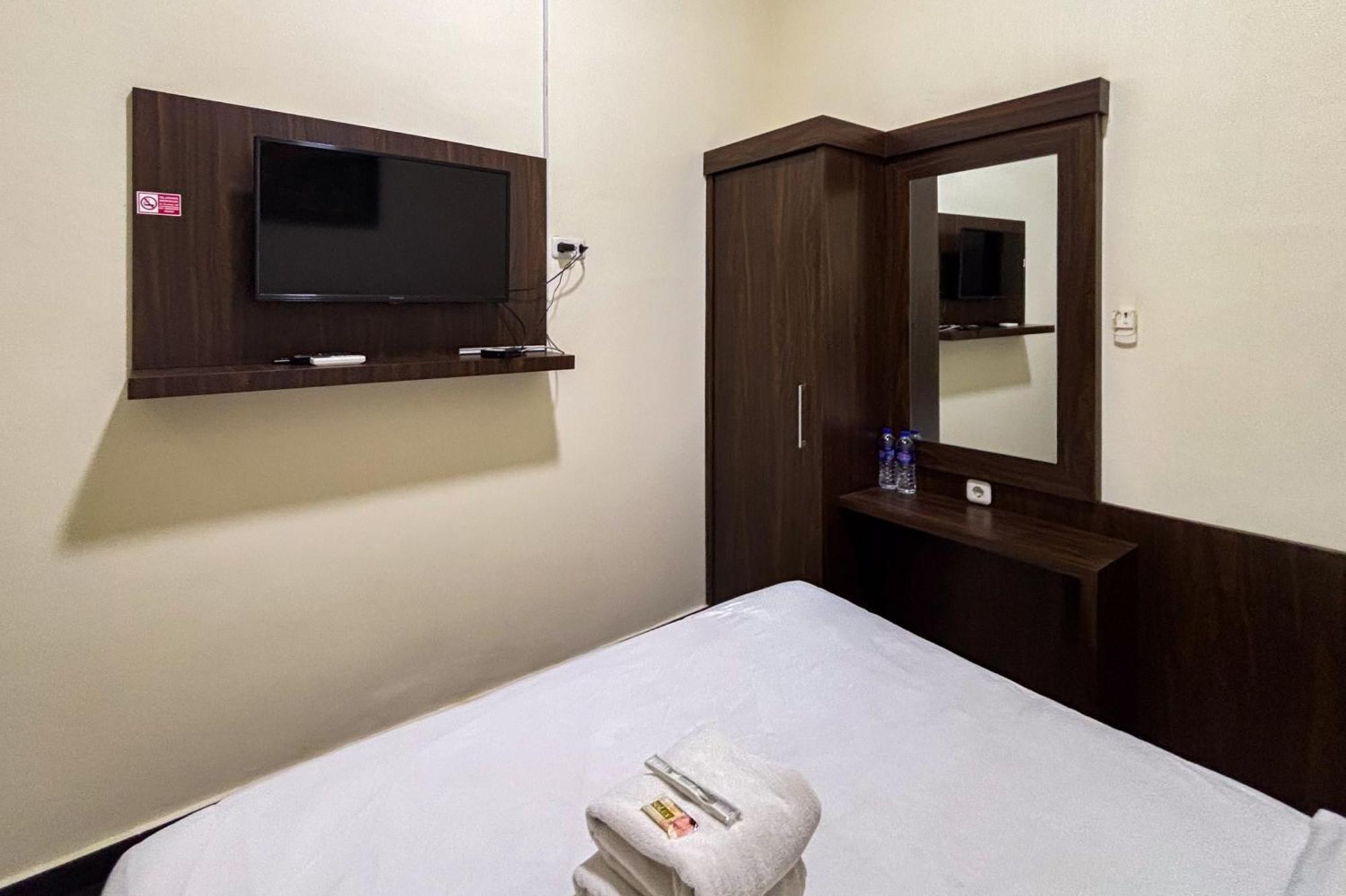 Urbanview Alfiya Hotel Lampung Bandar Lampung Exterior foto